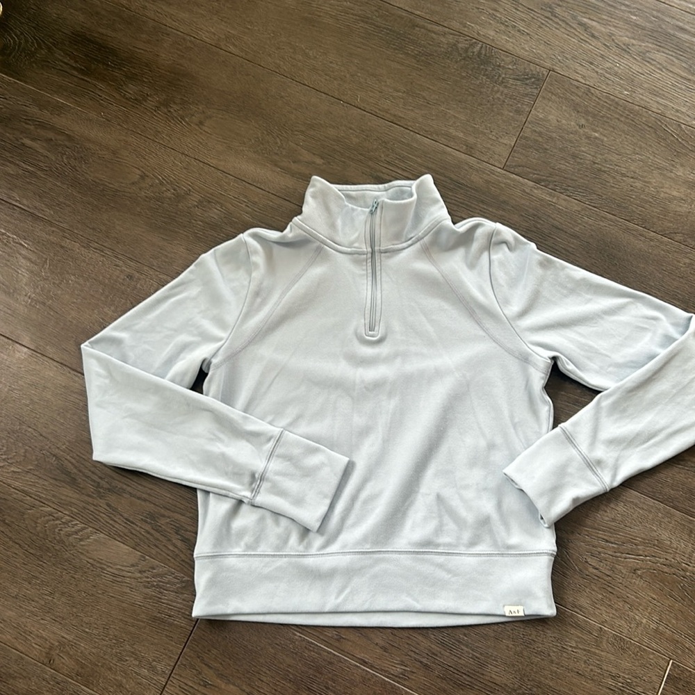 NWOT Abercrombie Kids pullover